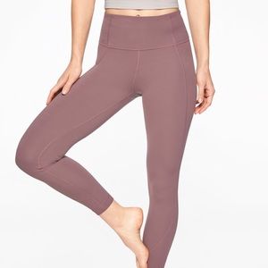 Athleta Leggings Salutation 7/8 tight